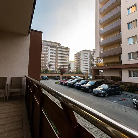 Apartment Yan - Near Mall & Free Private Parking