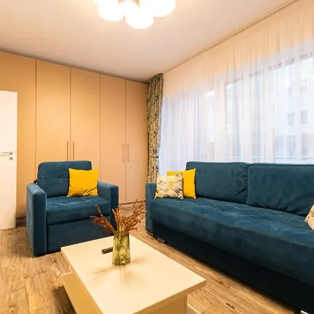 Apartment Yan - Near Mall & Free Private Parking *